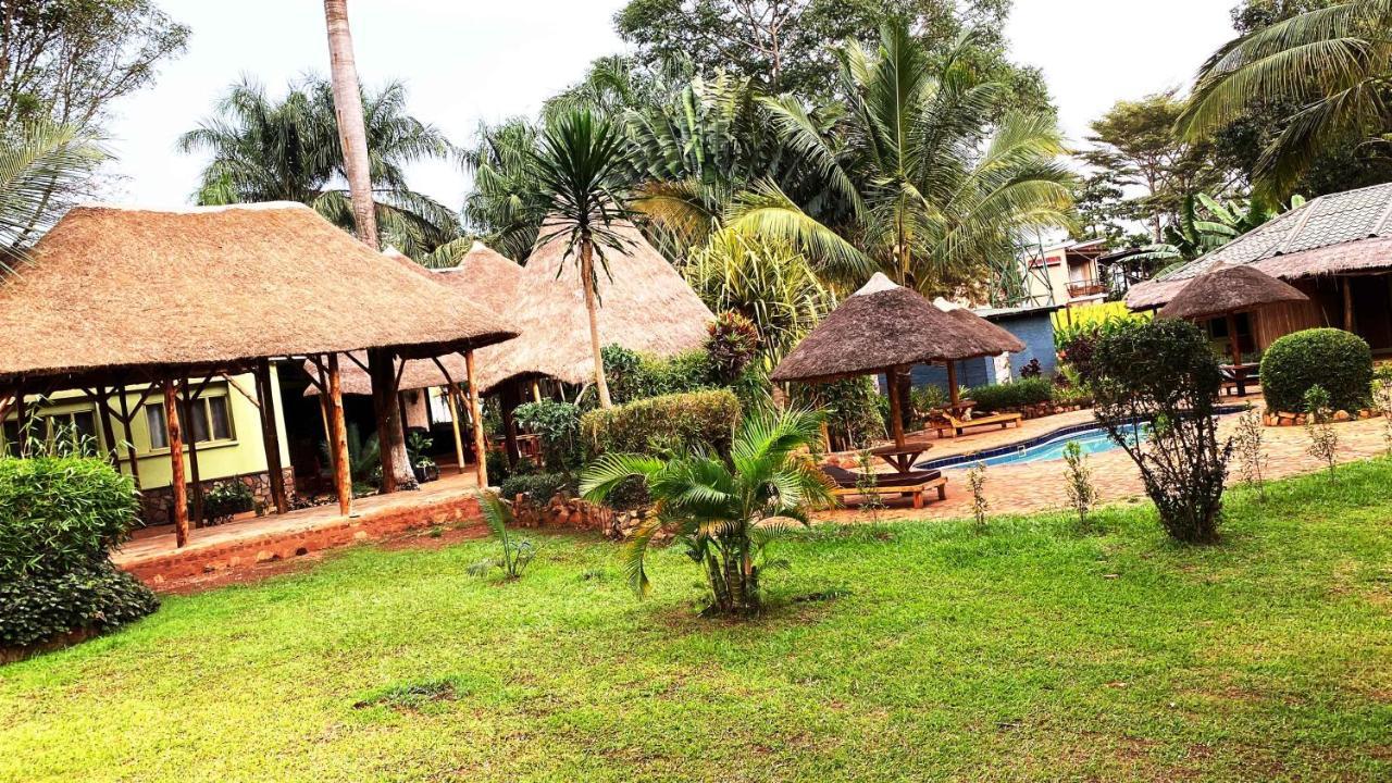 Afro Smile Hotel And Guest House-ג'ינג'ה מראה חיצוני תמונה