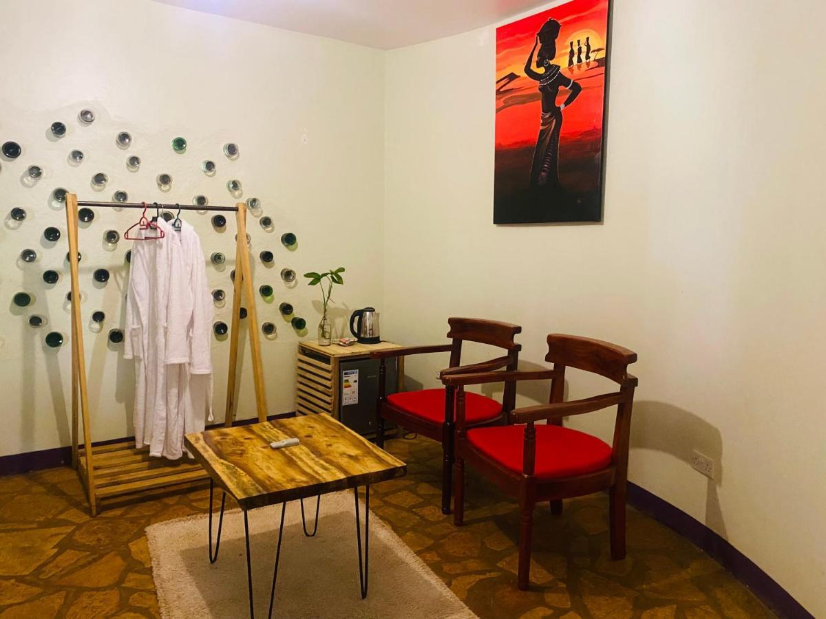 Afro Smile Hotel And Guest House-ג'ינג'ה מראה חיצוני תמונה