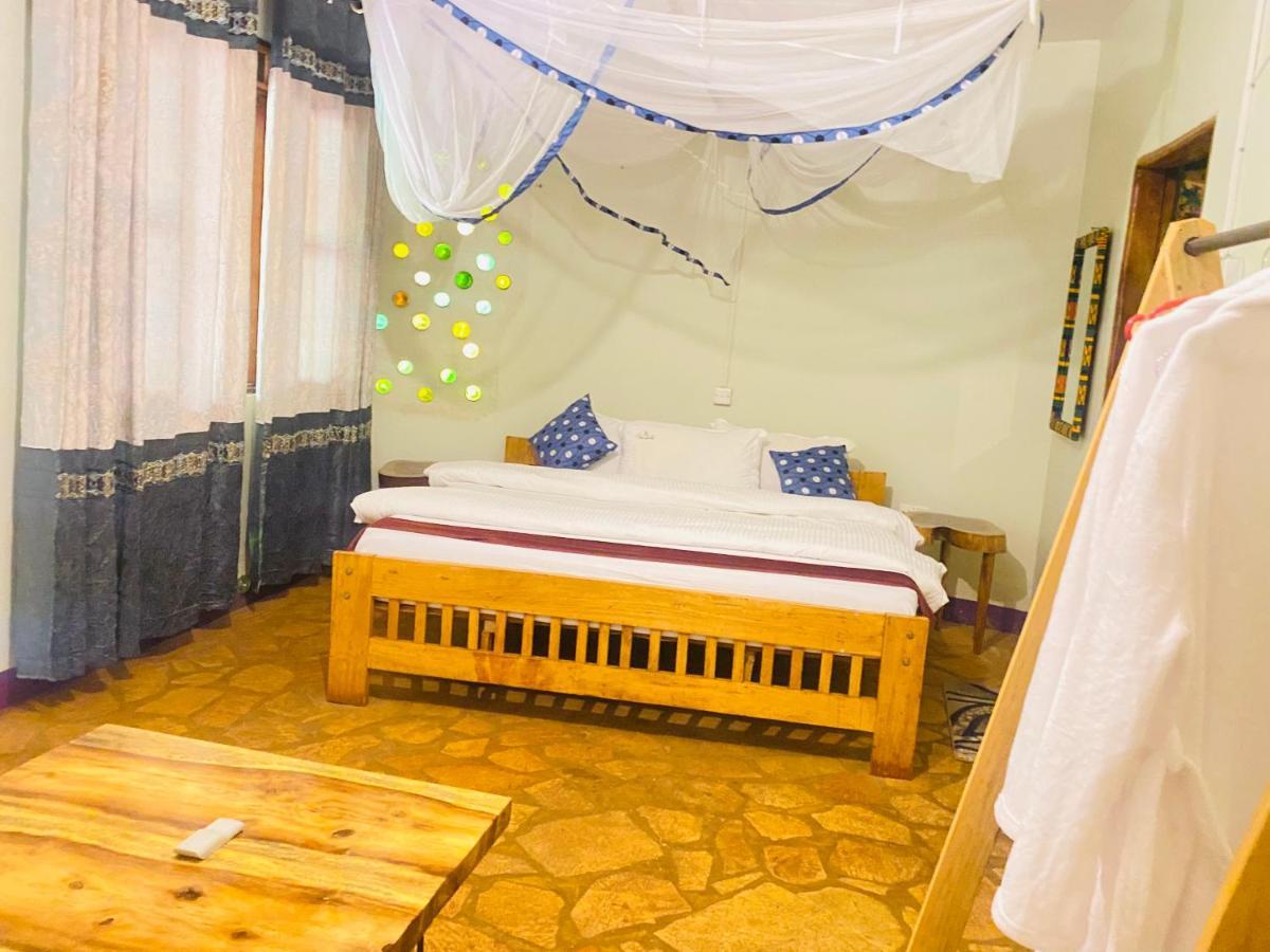 Afro Smile Hotel And Guest House-ג'ינג'ה מראה חיצוני תמונה