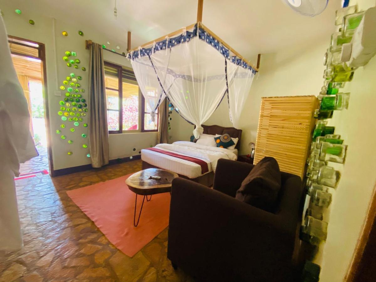 Afro Smile Hotel And Guest House-ג'ינג'ה מראה חיצוני תמונה