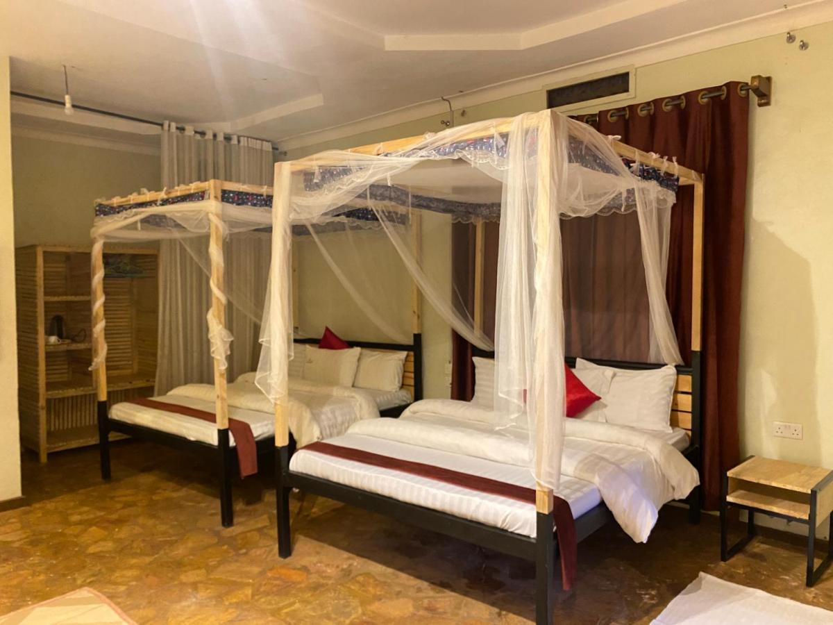 Afro Smile Hotel And Guest House-ג'ינג'ה מראה חיצוני תמונה